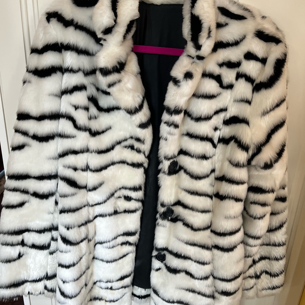 Elegant Zebra Print Faux Fur Teddy Jacket